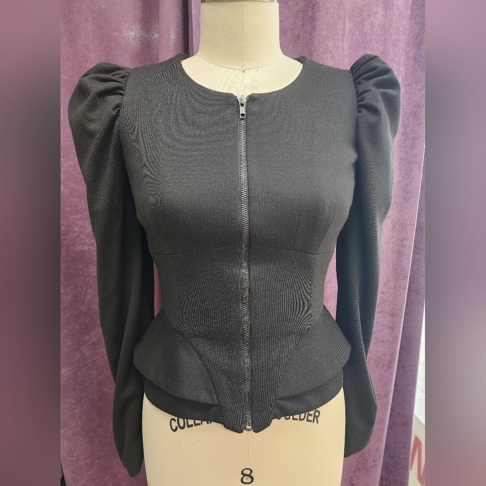 Torn by Ronny Kobo sz M